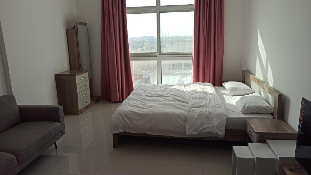 Cozy Rooms And Small Partitions For Men Guests In דובאי מראה חיצוני תמונה