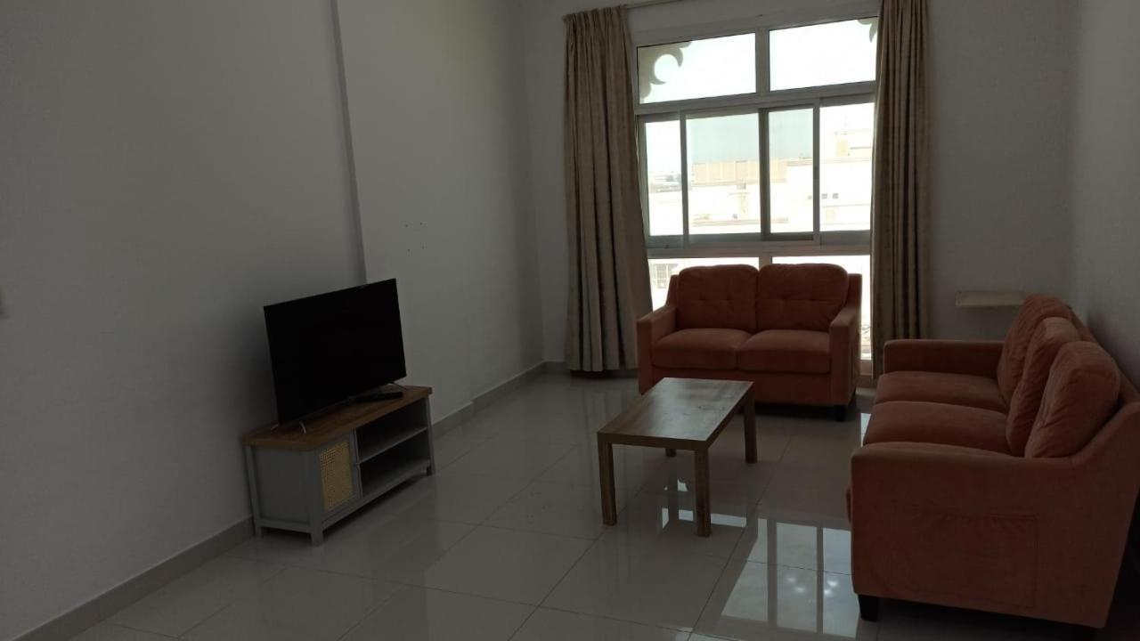 Cozy Rooms And Small Partitions For Men Guests In דובאי מראה חיצוני תמונה