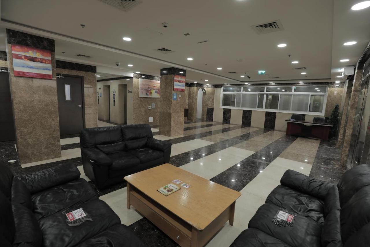 Cozy Rooms And Small Partitions For Men Guests In דובאי מראה חיצוני תמונה