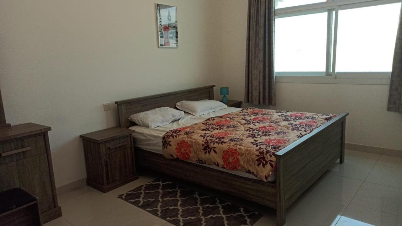 Cozy Rooms And Small Partitions For Men Guests In דובאי מראה חיצוני תמונה