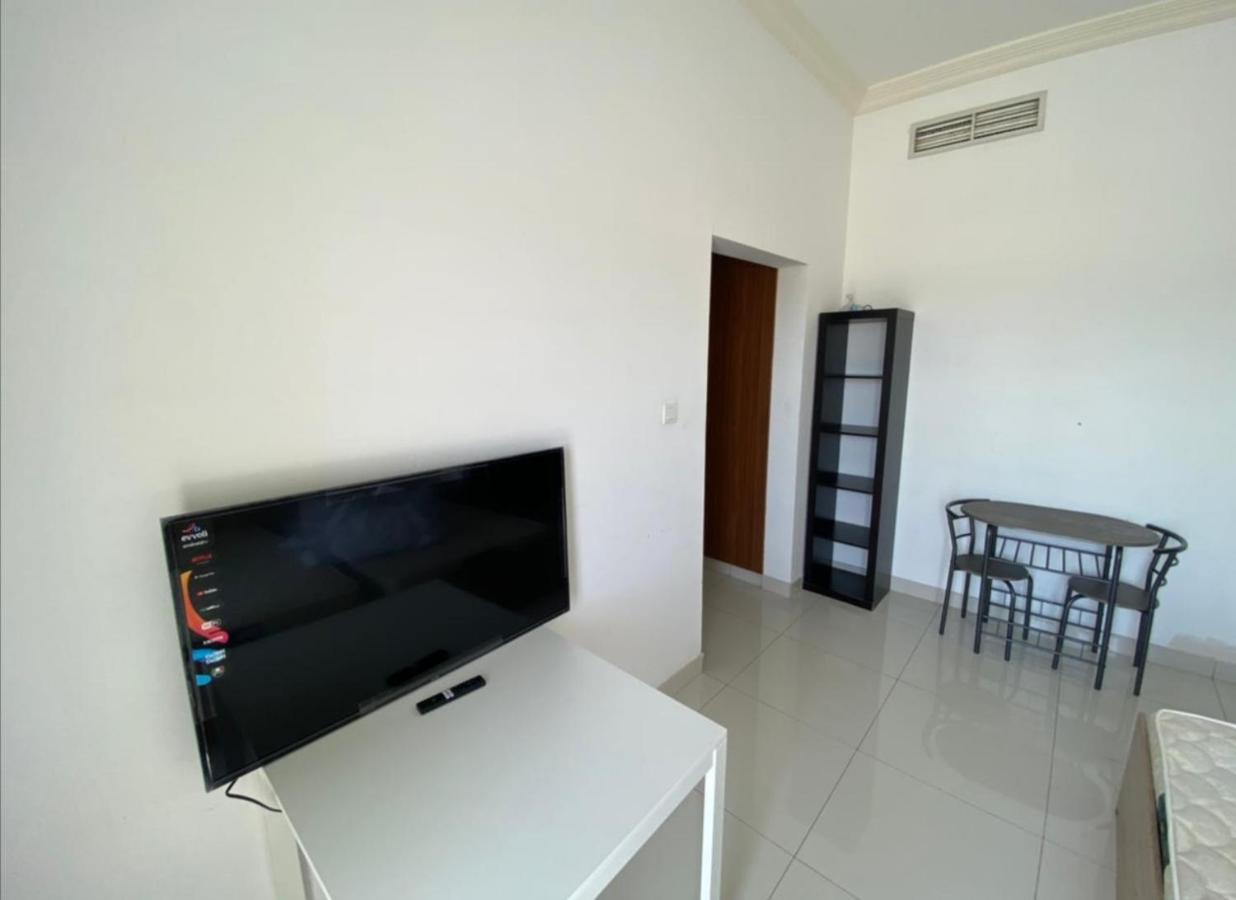 Cozy Rooms And Small Partitions For Men Guests In דובאי מראה חיצוני תמונה